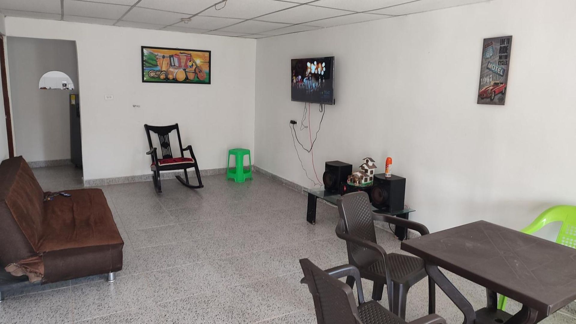 Hostal Torices 11 *